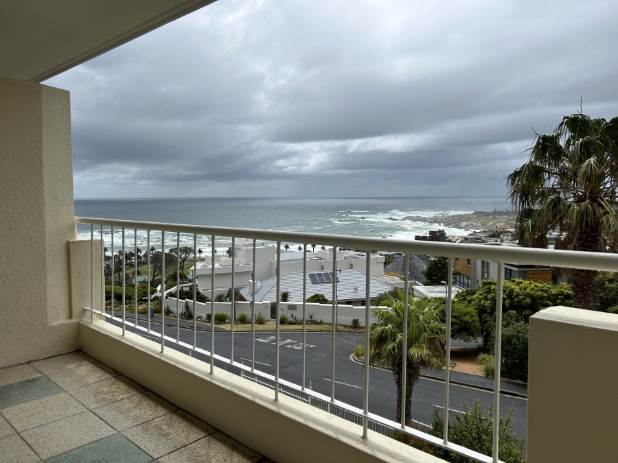 To Let 2 Bedroom Property for Rent in Camps Bay Western Cape